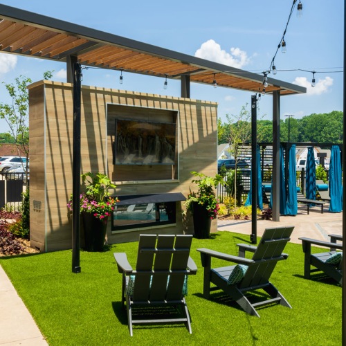 outdoor theater with lawn chairs